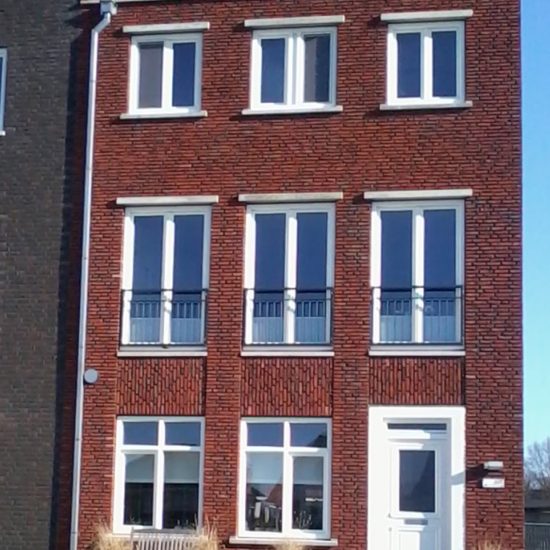 Nieuwbouw van een stadsvilla statenpand Raiffeisenstraat Enschede