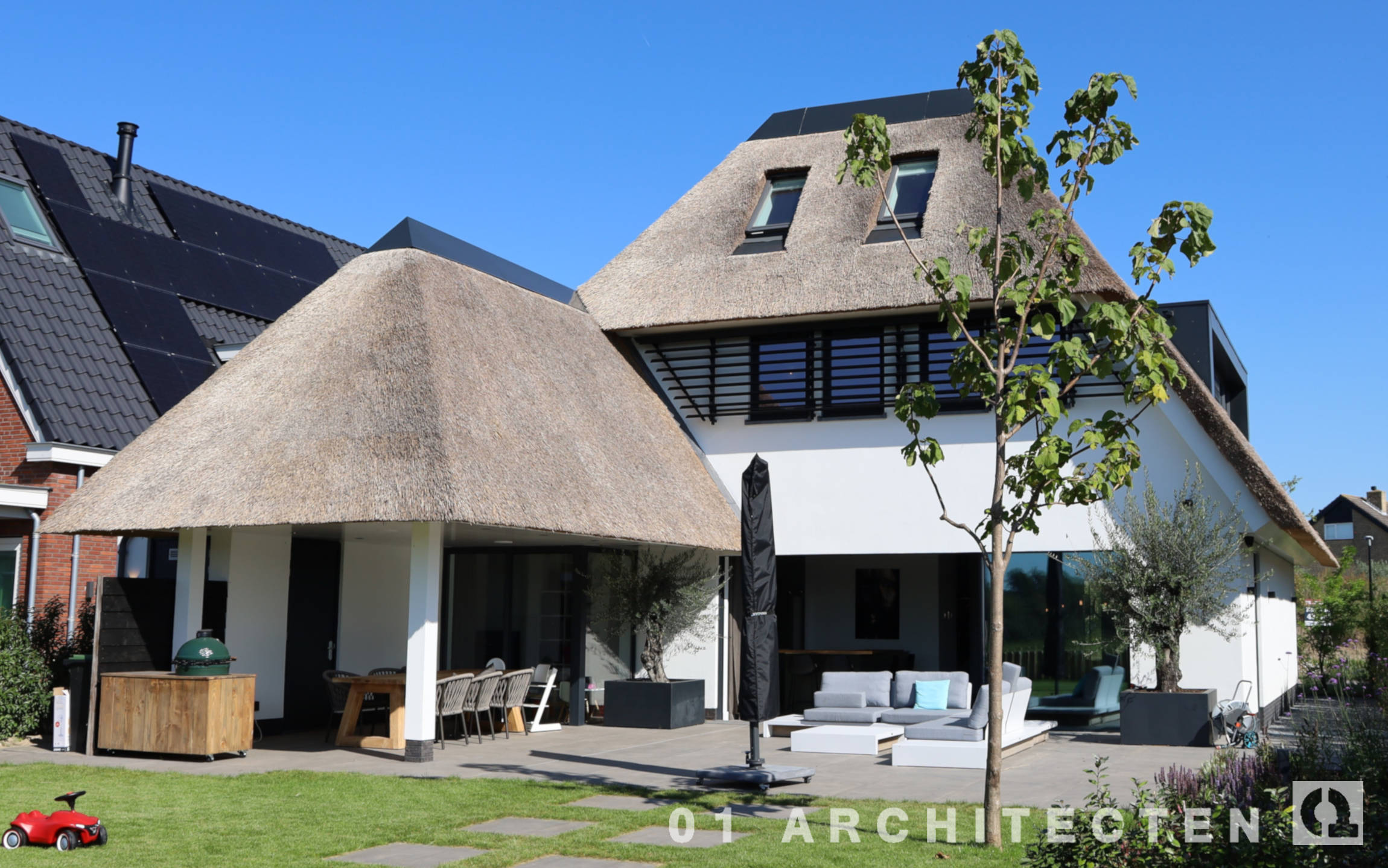 moderne villa riet bouwen in Hengelo